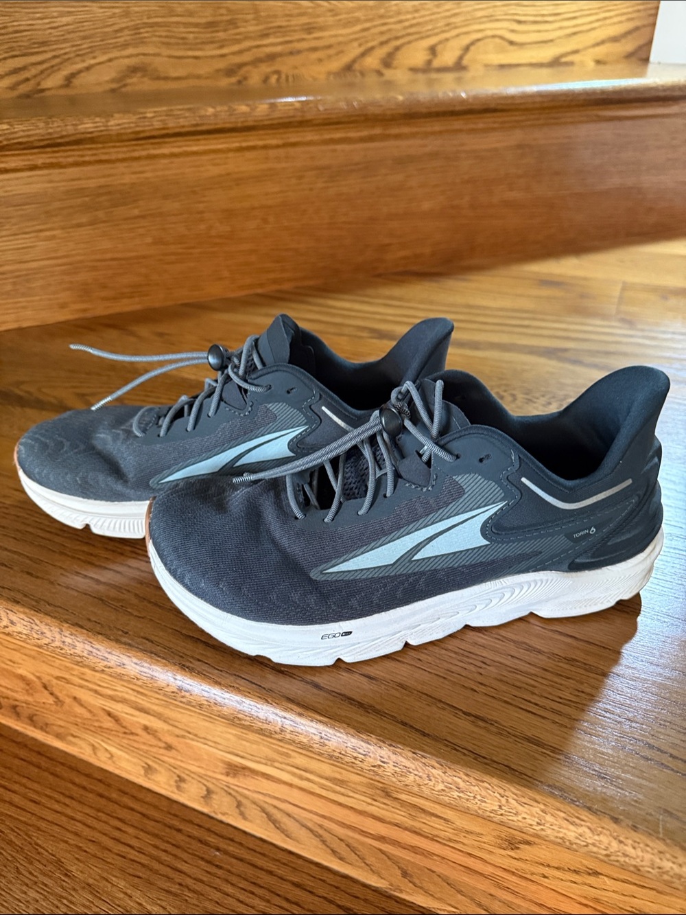 Altra Women’s  Dark Gray Athletic Shoes with Light Blue Accents